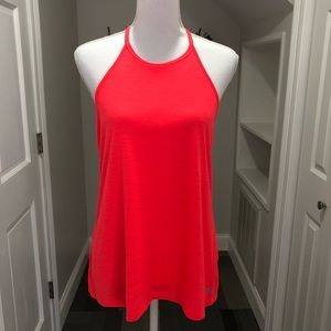 Under Armour• Threadborne Racerback Tank Heat Gear